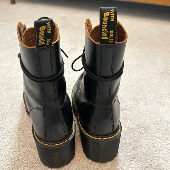 Dr. Martin Leona black platform boots size 7 - Picture 6 of 12